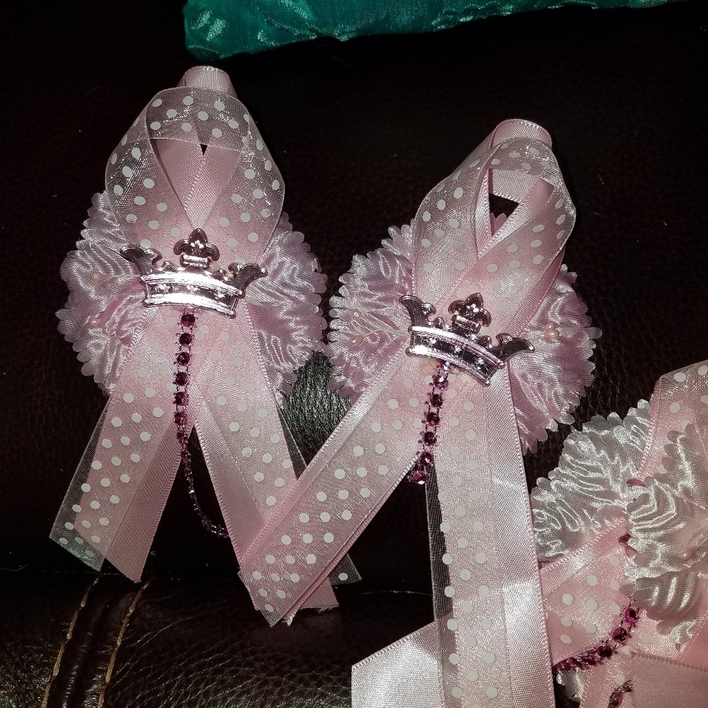 25 Pink princess capias/Guestpins 1 corsage